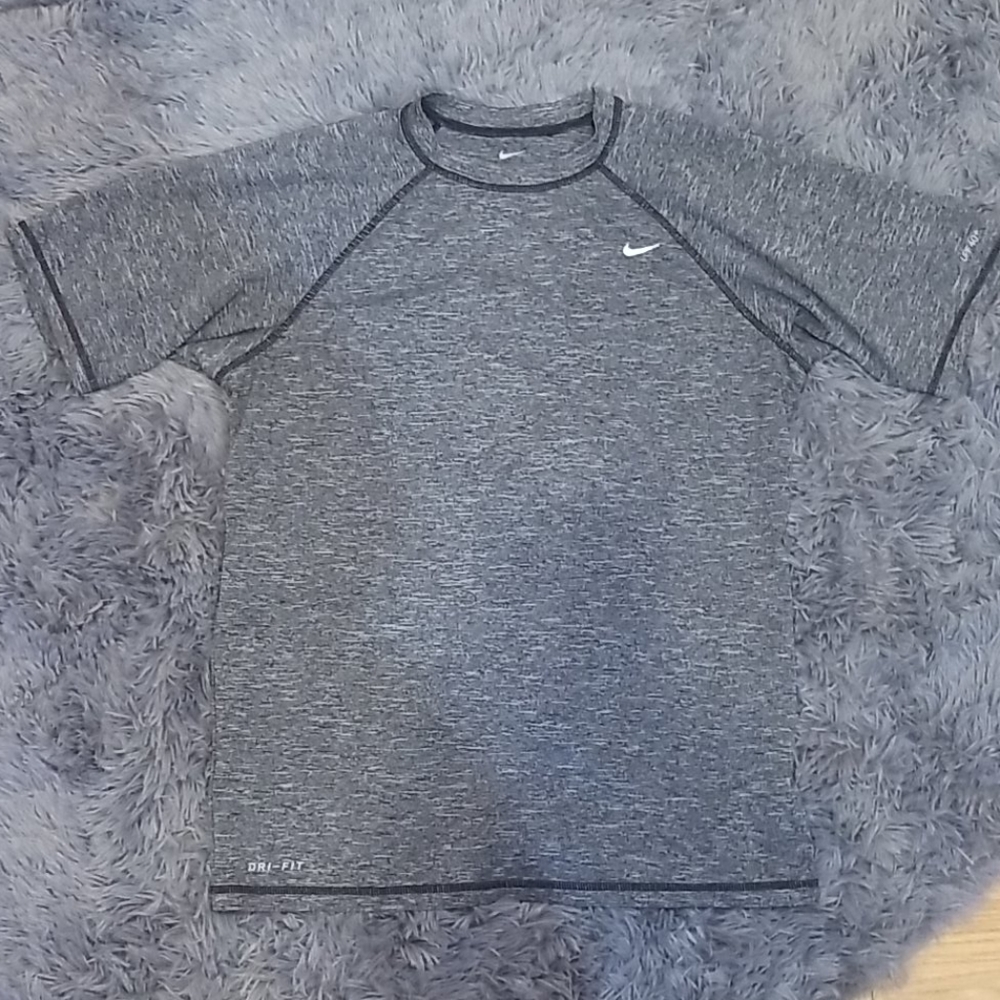 Men's Gray Dri-fit Nike Shirt